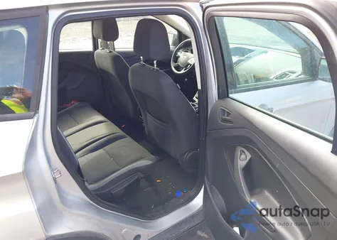 2014 Ford Escape S z USA, uszkodzony, nr VIN 1FMCU0F71EUB77447